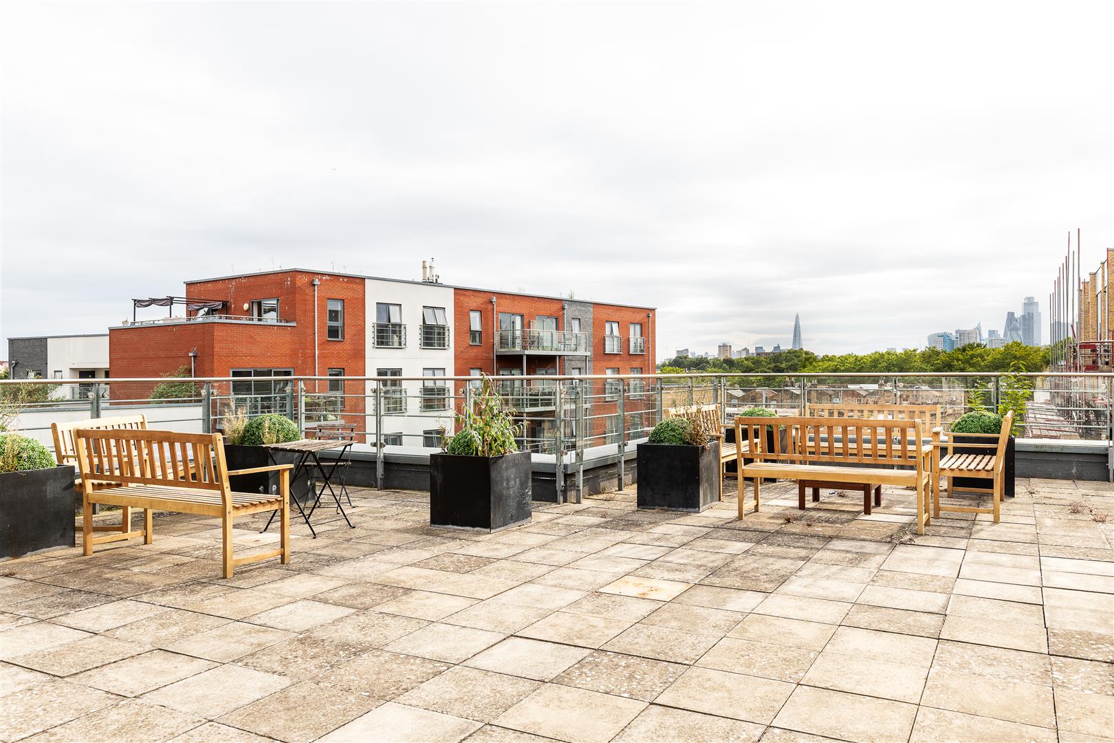 2 bed property in Blackett Apartments, Mile End